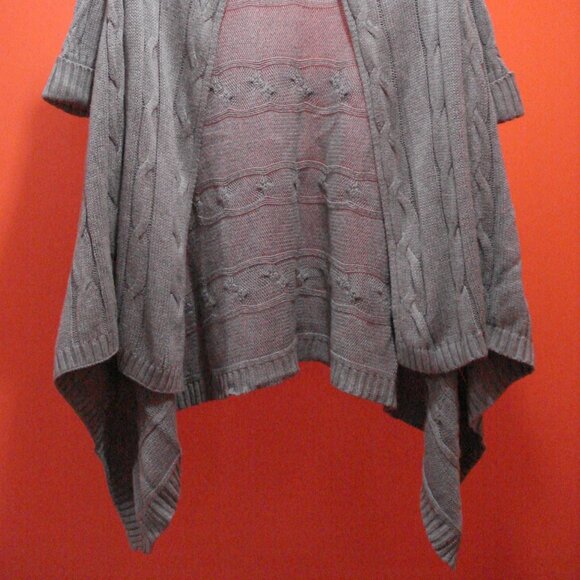 Cable Knit Open Sweater Wrap-Around Waist - Picture 2 of 9